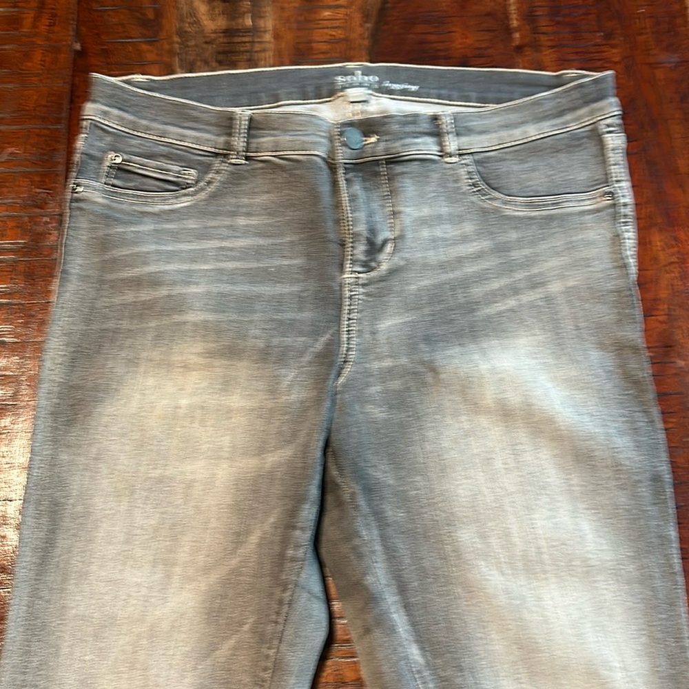 Gray soho Jean leggings, size 10